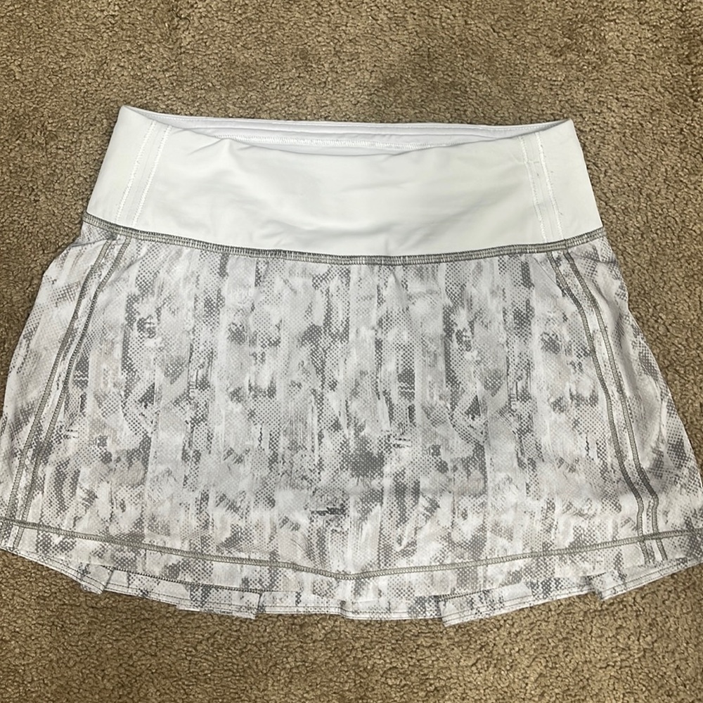 COPY - Lululemon Women’s Skirt - Great Condition!